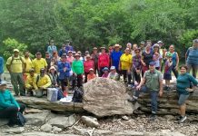 Idosos de Bonito participam de atividade no Parque Nacional da Serra da Bodoquena