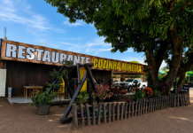 Cozinha Mineira celebra 10 anos com feijoada especial e uma linda história de amor