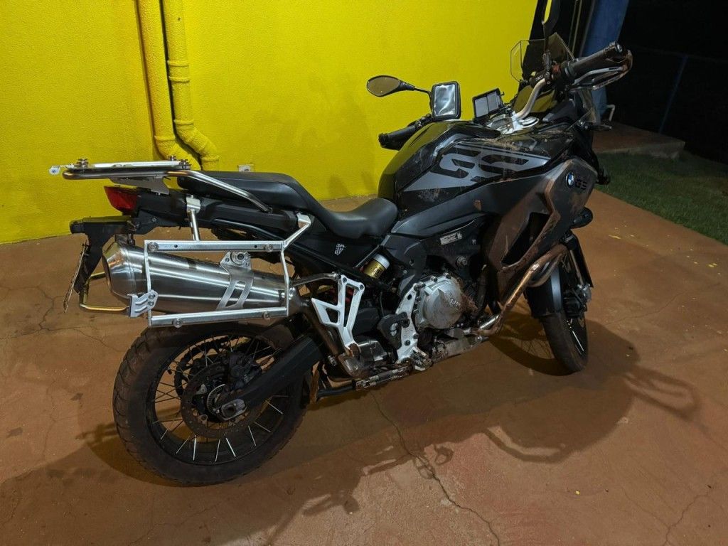 homem-e-preso-em-caarapo-com-moto-bmw-furtada-apos-tentar-fugir-da-prf-69024d862ae0e