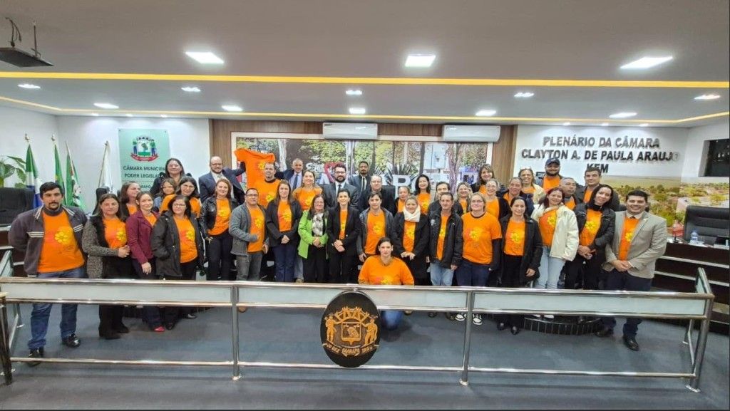 camara-de-caarapo-apoia-campanha-maio-laranja-em-sessao-com-assistencia-social-6a0c7a79c9286