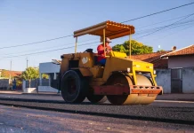 Programa Rua Nova ultrapassa 6,9 km de recapeamento e avança em Caarapó