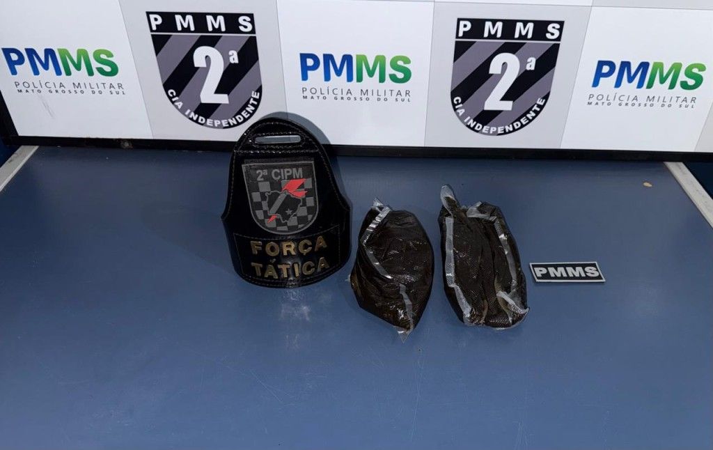homem-e-preso-pela-pm-com-mais-de-12-kg-de-haxixe-escondido-em-sapatos-6aa1f1b316229